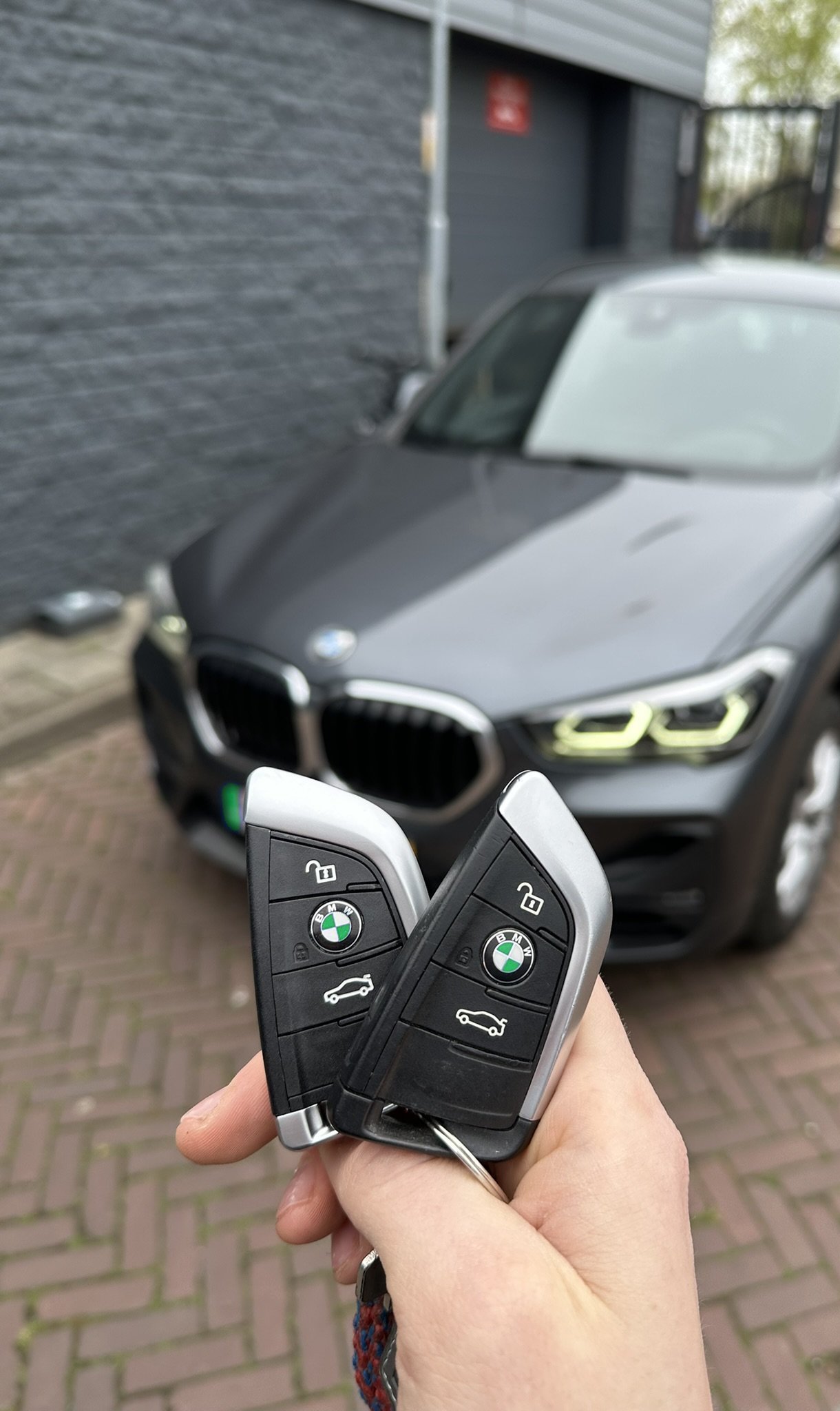 Twee BMW-smartkeys bijgemaakt voor een BMW X1