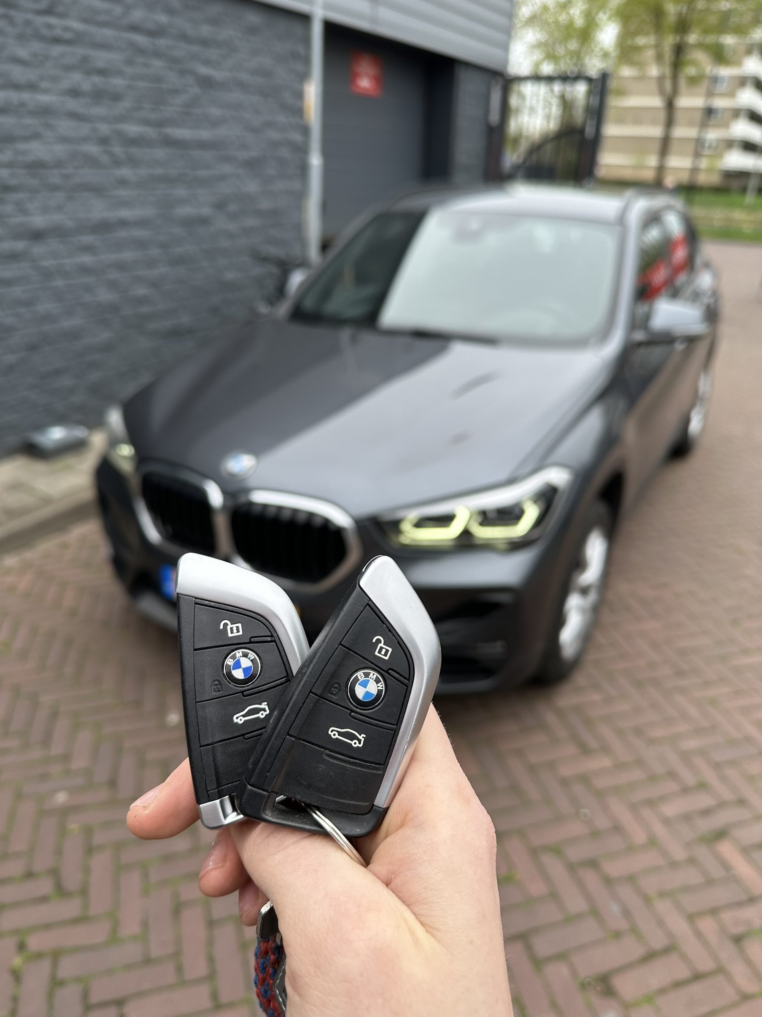 Twee BMW-smartkeys bijgemaakt voor een BMW X1